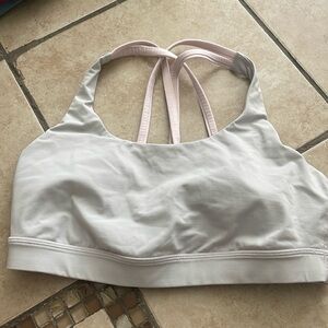 - Lululemon energy bra size 8